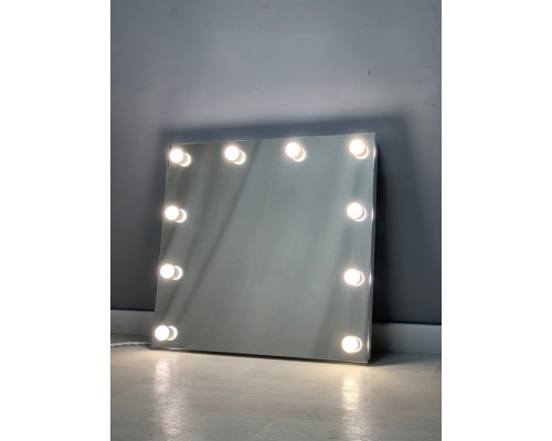 Безрамочное гримерное зеркало для грима с подсветкой 70х75