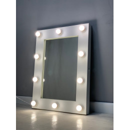 Бьюти зеркало в комнату с подсветкой в белой раме 80х60 см